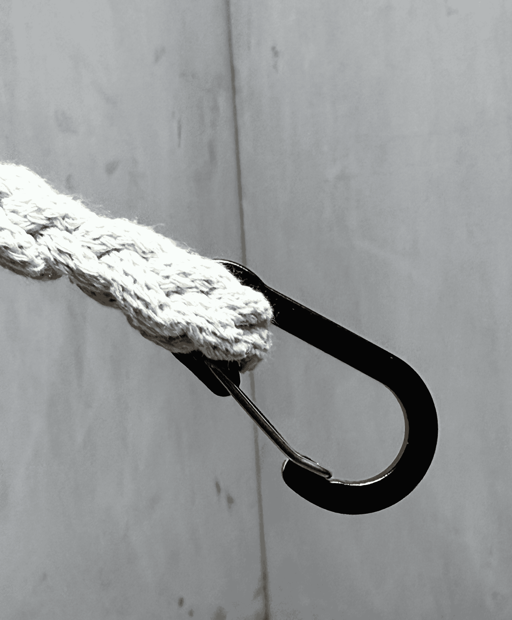 Béžový ručně háčkovaný obal na lahev Hecatoo™ HUGG