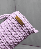 Prachově růžový ručně háčkovaný obal na láhev Hecatoo™ HUGG