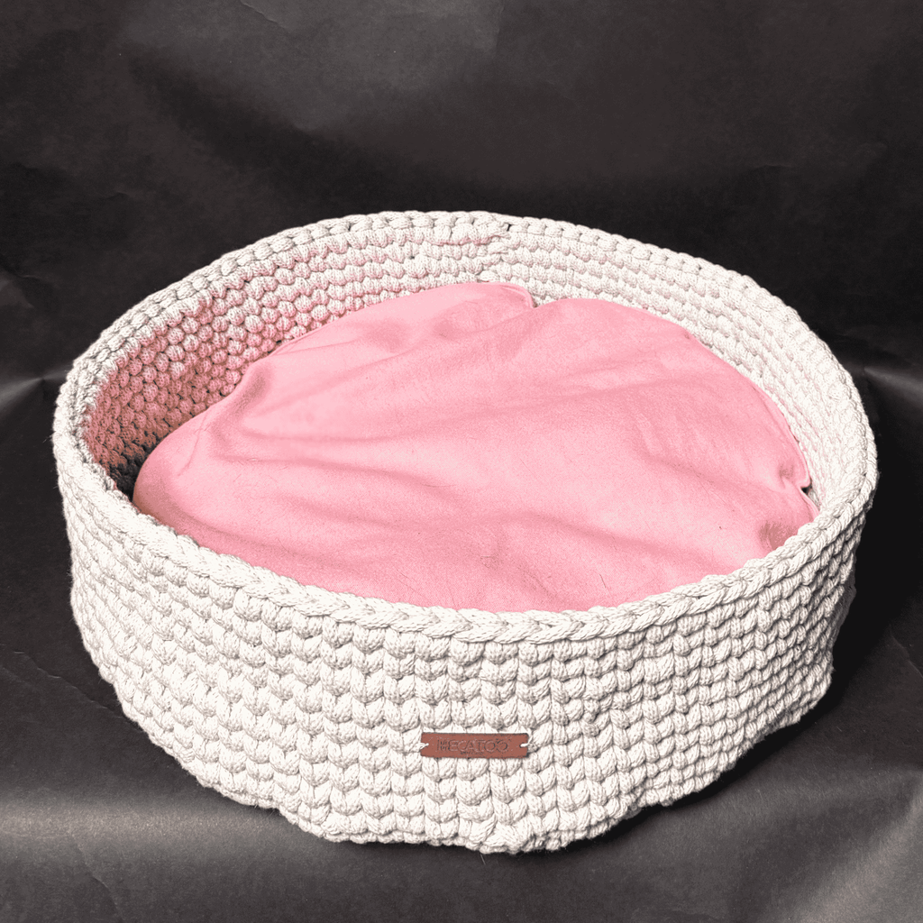 Luxusní na míru ručně háčkovaný pelíšek s polštářkem