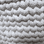 Luxusní na míru ručně háčkovaný pelíšek s polštářkem