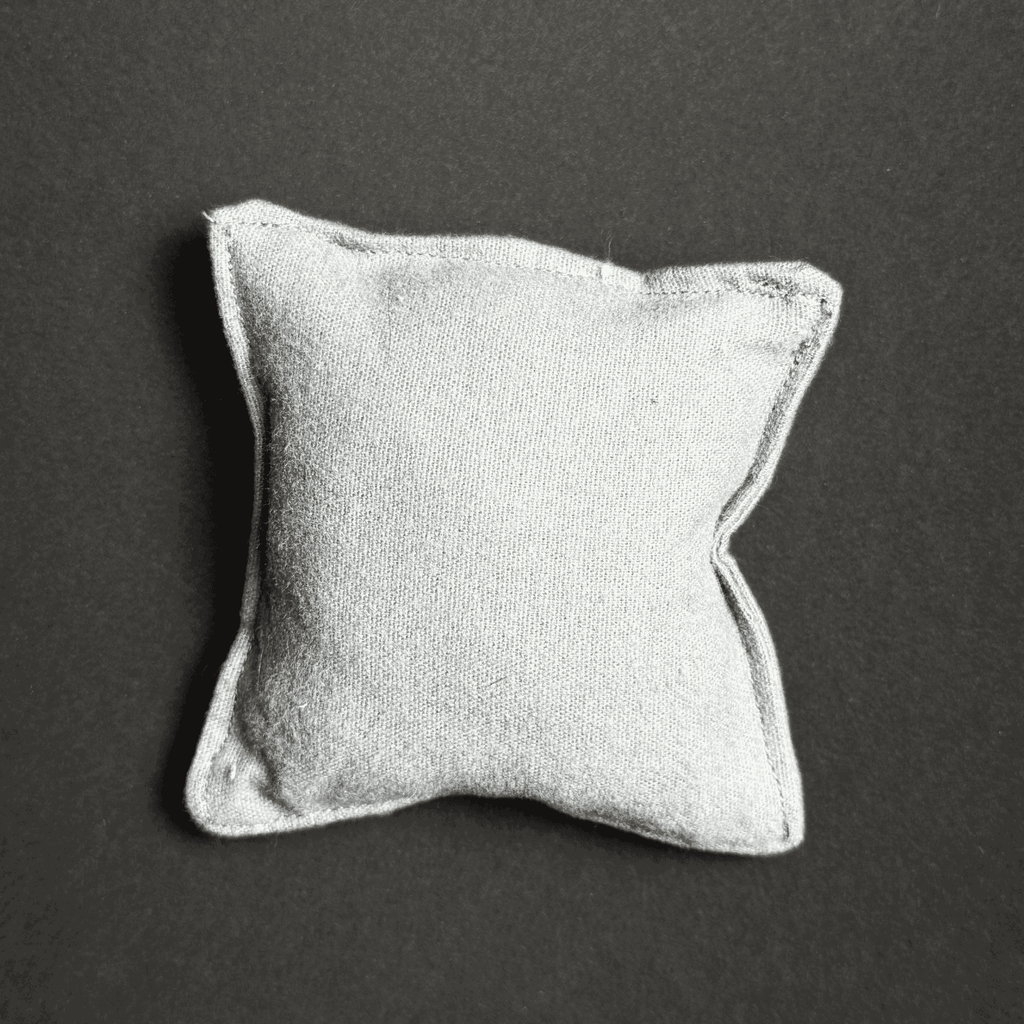 Malý bavlněný polštářek s kozlíkem lékařským